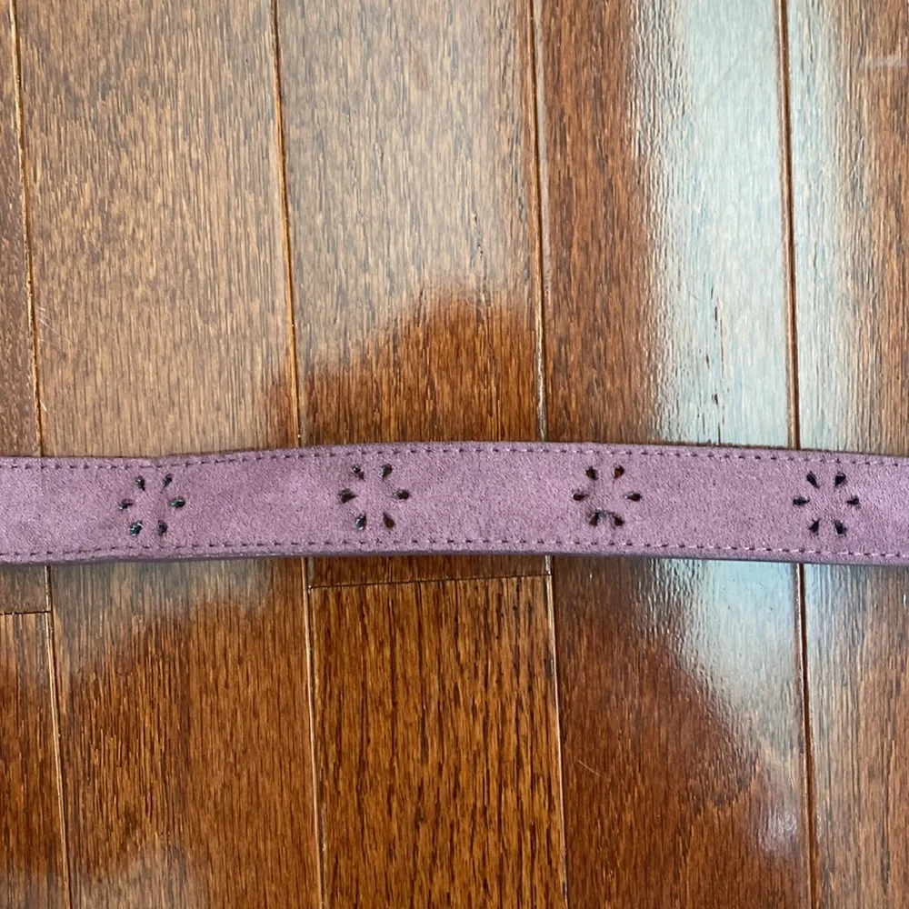 Suede Mauve/Purple Belt with Beaded Flower Centerpiece